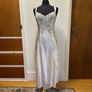 Vintage Victoria’s Secret Gold Label White Lace Long Slip Slit Size Medium